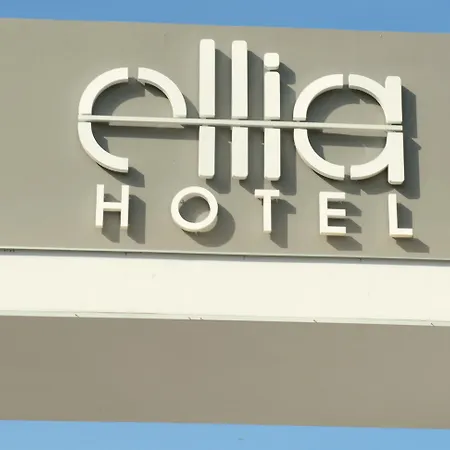 Ellia 4*