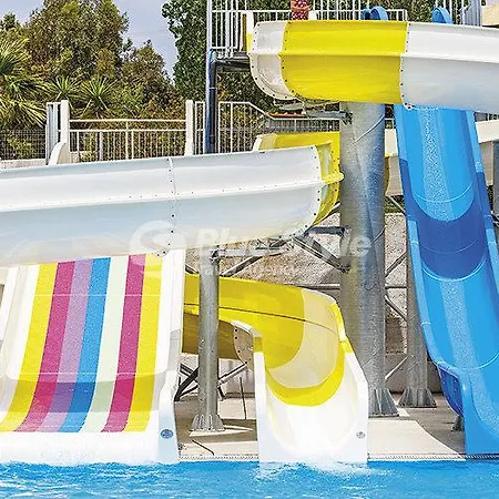 Ellia מלון לרדוס