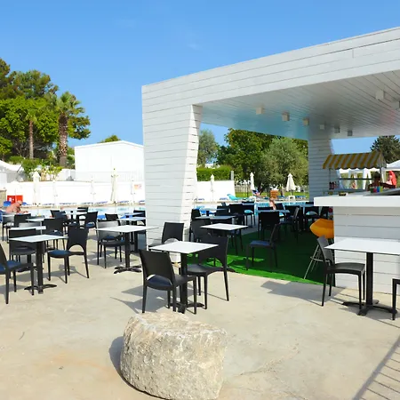 Ellia Отель Лардос