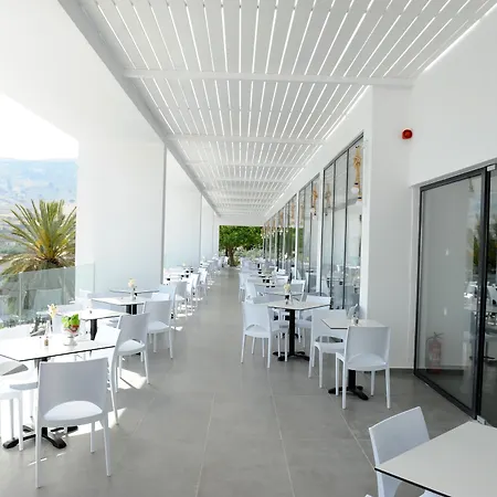 Hotel Ellia 4*