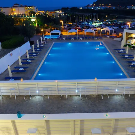 Ellia Hotel 4*